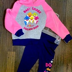 Baby shark set